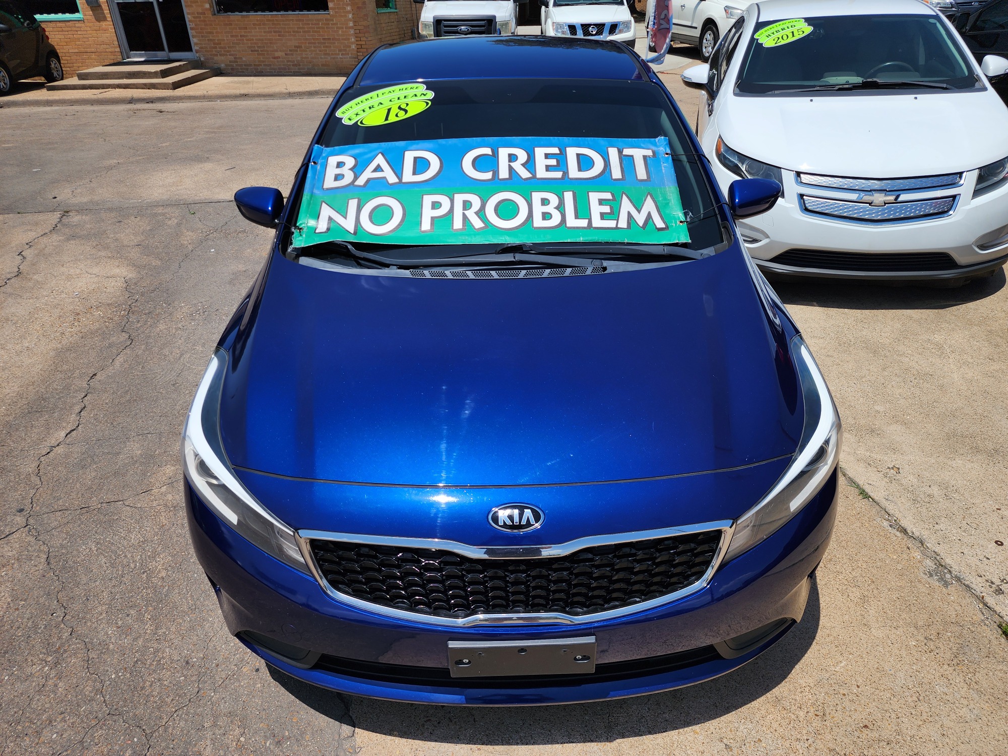 2018 BLUE /BLACK Kia Forte LX (3KPFL4A76JE) with an 2.0L L4 DOHC 16V engine, AUTO transmission, located at 2660 S.Garland Avenue, Garland, TX, 75041, (469) 298-3118, 32.885551, -96.655602 - Welcome to DallasAutos4Less, one of the Premier BUY HERE PAY HERE Dealers in the North Dallas Area. We specialize in financing to people with NO CREDIT or BAD CREDIT. We need proof of income, proof of residence, and a ID. Come buy your new car from us today!! This is a SUPER CLEAN 2018 KIA FORTE - Photo #8